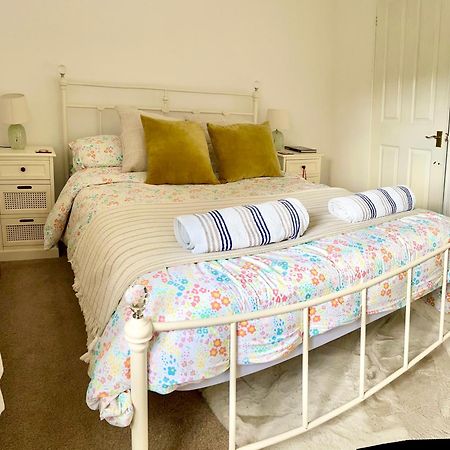 Holly Cottage Cosy Home In Sherwood Forest Edwinstowe Extérieur photo