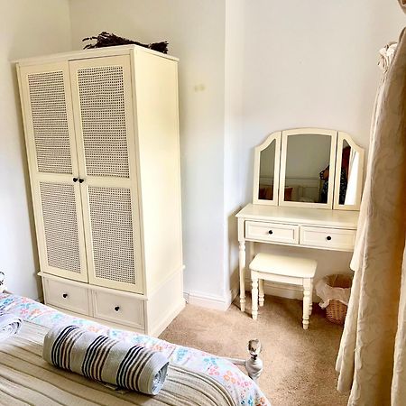 Holly Cottage Cosy Home In Sherwood Forest Edwinstowe Extérieur photo